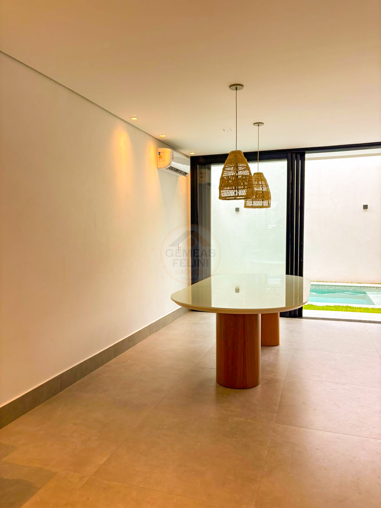 Viva Juquehy com Estilo: Casa Exclusiva Inspirada em Capri, a Passos do Mar - LOCA&Ccedil;&Atilde;O  São Sebastião - 