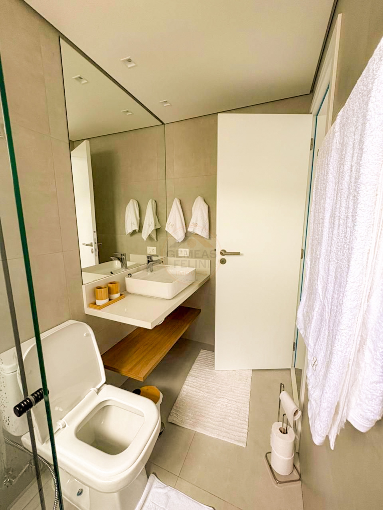 Viva Juquehy com Estilo: Casa Exclusiva Inspirada em Capri, a Passos do Mar - LOCA&Ccedil;&Atilde;O  São Sebastião - 