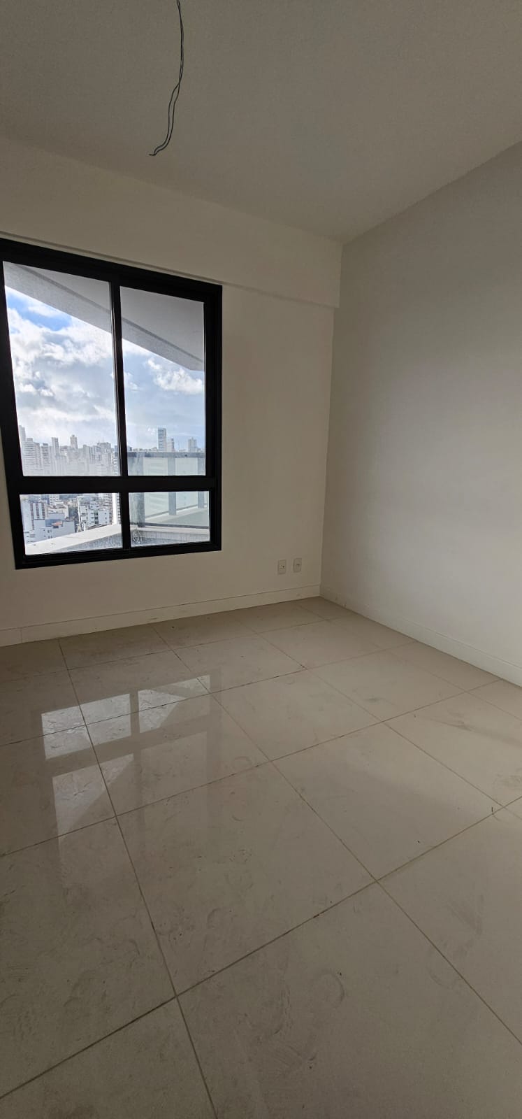 APARTAMENTO ALTO PADR&Atilde;O 4 QUARTOS 3 SU&Iacute;TES VARANDAS NASCENTE VISTA MAR &Agrave; VENDA EM ONDINA! Rua Professor João Mendonça Salvador - 