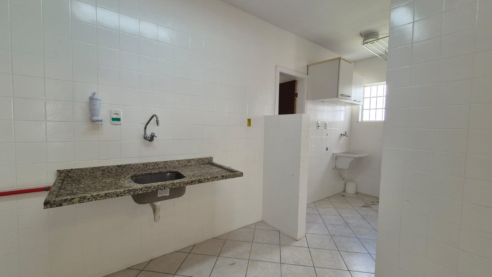 APARTAMENTO 2 QUARTOS SU&Iacute;TE VARANDA DEPEND&Ecirc;NCIA GARAGEM ELEVADOR &Agrave; VENDA NO RIO VERMELHO! Rua Macaúbas Salvador - 