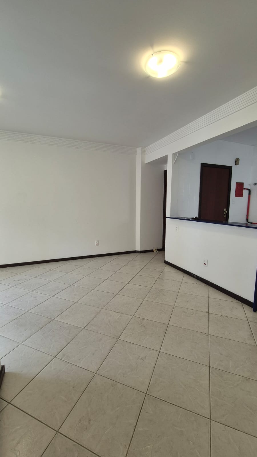 APARTAMENTO 2 QUARTOS SU&Iacute;TE VARANDA DEPEND&Ecirc;NCIA GARAGEM ELEVADOR &Agrave; VENDA NO RIO VERMELHO! Rua Macaúbas Salvador - 