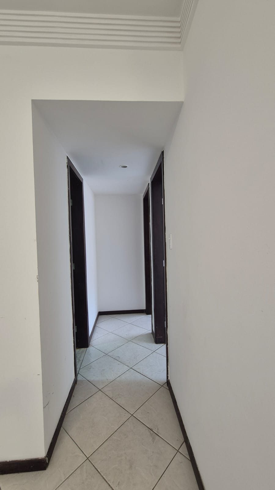 APARTAMENTO 2 QUARTOS SU&Iacute;TE VARANDA DEPEND&Ecirc;NCIA GARAGEM ELEVADOR &Agrave; VENDA NO RIO VERMELHO! Rua Macaúbas Salvador - 