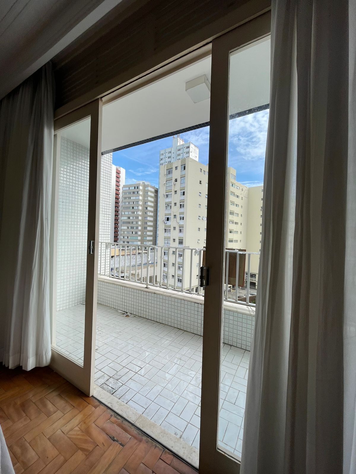 APARTAMENTO AMPLO 3 QUARTOS SU&Iacute;TE GARAGEM ELEVADOR ACADEMIA PORTARIA &Agrave; VENDA NA BARRA!! Avenida Princesa Isabel Salvador - 