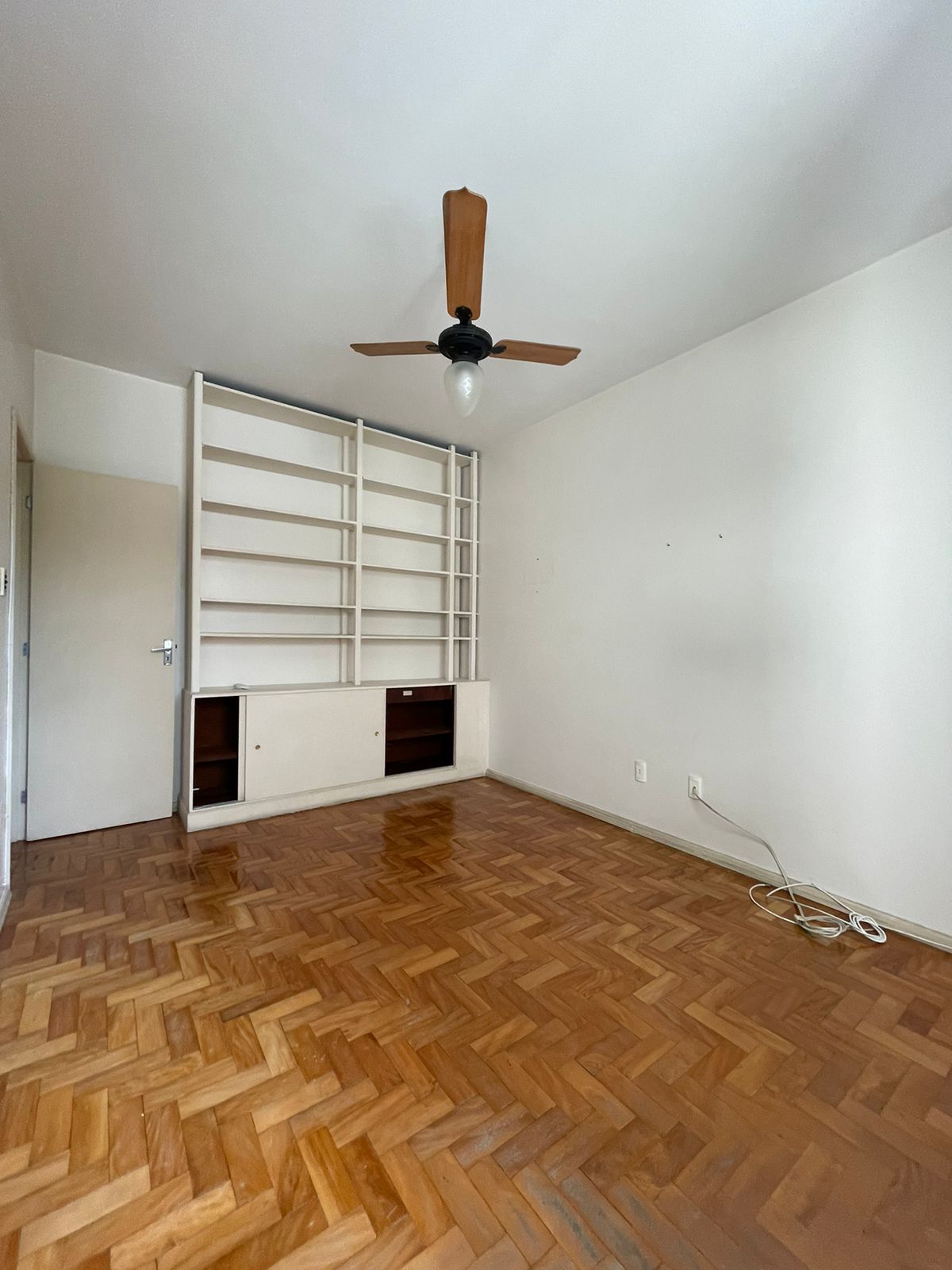 APARTAMENTO AMPLO 3 QUARTOS SU&Iacute;TE GARAGEM ELEVADOR ACADEMIA PORTARIA &Agrave; VENDA NA BARRA!! Avenida Princesa Isabel Salvador - 