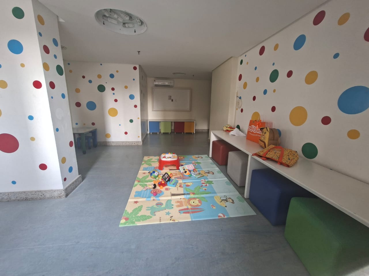 APARTAMENTO COBERTURA 4 QUARTOS 3 SU&Iacute;TES VISTA MAR VARANDA GARAGENS PISCINA VENDA PITUBA! Rua Amazonas Salvador - 