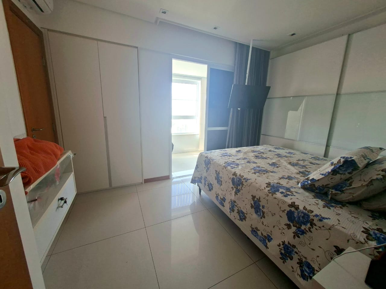 APARTAMENTO COBERTURA 4 QUARTOS 3 SU&Iacute;TES VISTA MAR VARANDA GARAGENS PISCINA VENDA PITUBA! Rua Amazonas Salvador - 