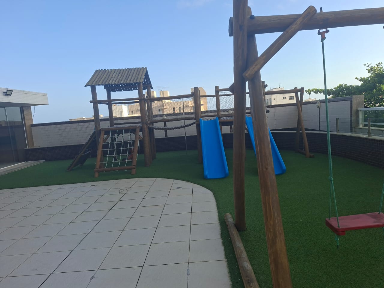 APARTAMENTO COBERTURA 4 QUARTOS 3 SU&Iacute;TES VISTA MAR VARANDA GARAGENS PISCINA VENDA PITUBA! Rua Amazonas Salvador - 