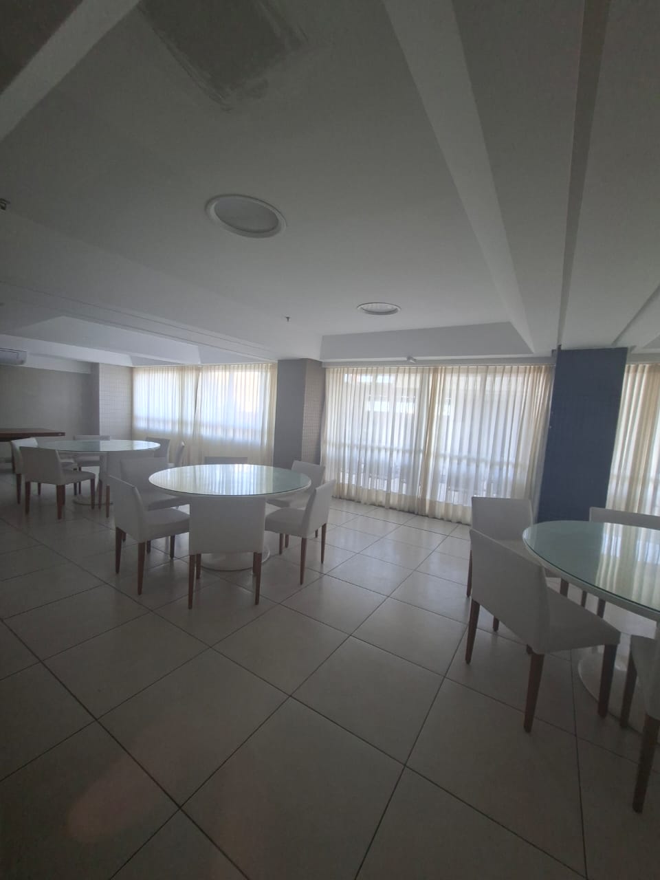 APARTAMENTO COBERTURA 4 QUARTOS 3 SU&Iacute;TES VISTA MAR VARANDA GARAGENS PISCINA VENDA PITUBA! Rua Amazonas Salvador - 