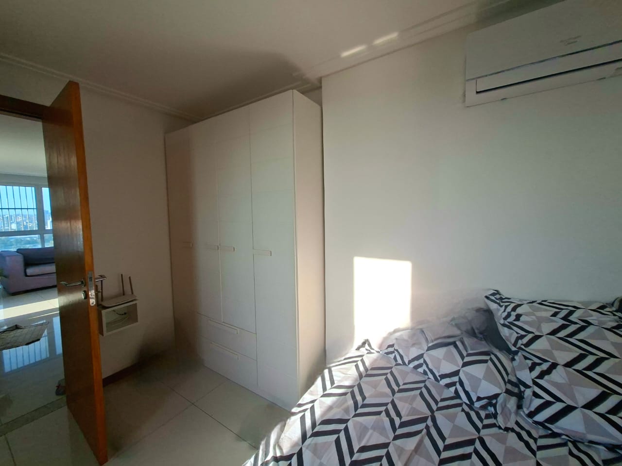 APARTAMENTO COBERTURA 4 QUARTOS 3 SU&Iacute;TES VISTA MAR VARANDA GARAGENS PISCINA VENDA PITUBA! Rua Amazonas Salvador - 