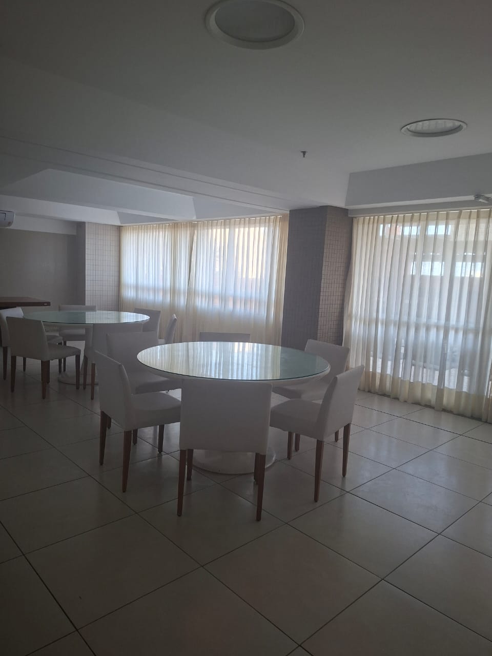 APARTAMENTO COBERTURA 4 QUARTOS 3 SU&Iacute;TES VISTA MAR VARANDA GARAGENS PISCINA VENDA PITUBA! Rua Amazonas Salvador - 