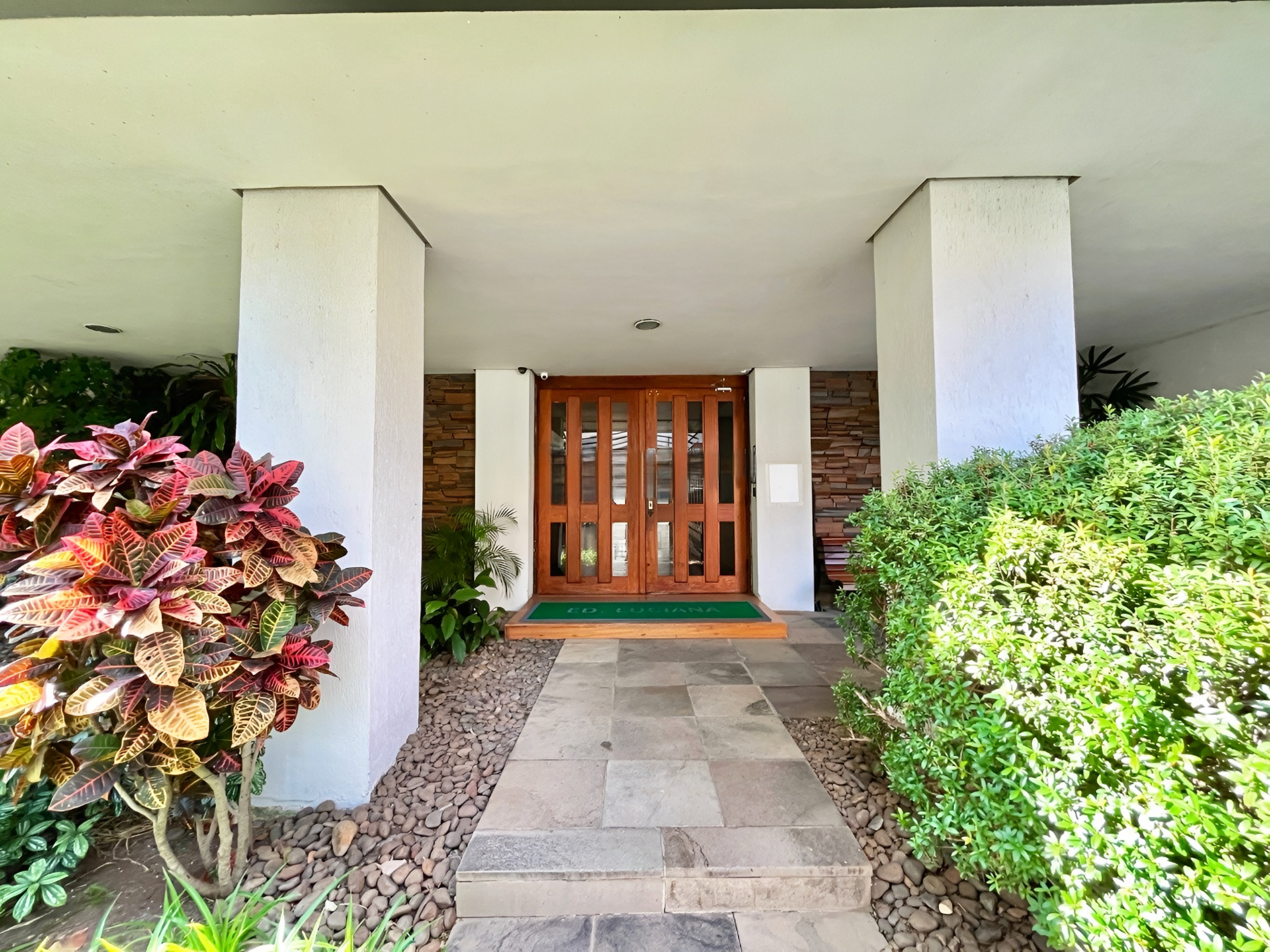 R$ 455.000 - LINDO APARTAMENTO - 42M2 - 1 DORM - SOL DA MANH&Atilde; - 1 VAGA Rua São Manoel Porto Alegre - 