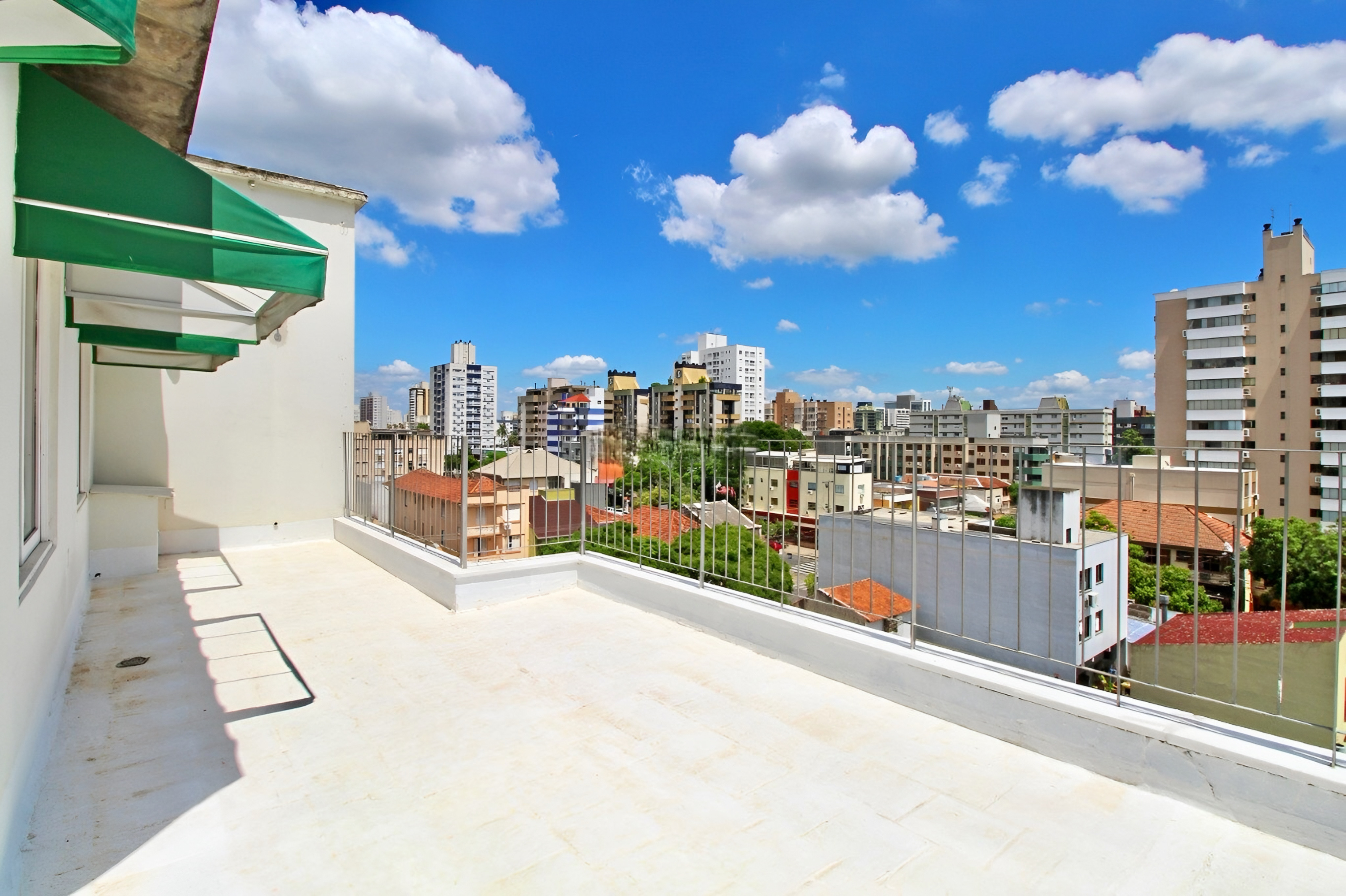 R$ 455.000 - LINDO APARTAMENTO - 42M2 - 1 DORM - SOL DA MANH&Atilde; - 1 VAGA Rua São Manoel Porto Alegre - 