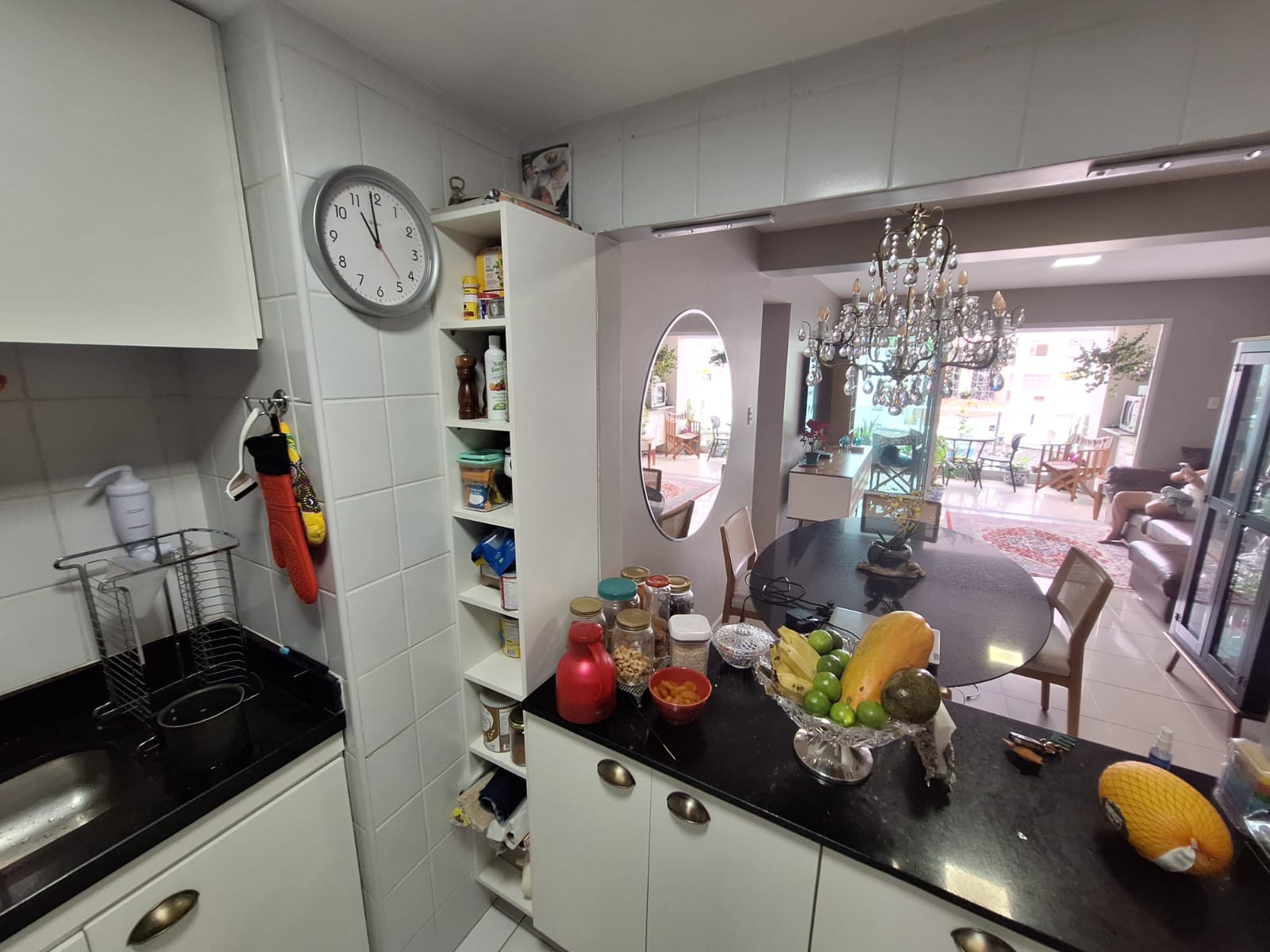 APARTAMENTO 2 SU&Iacute;TES VARANDA LAVABO DEPEND&Ecirc;NCIA PISCINA ACADEMIA ELEVADOR &Agrave; VENDA NA GRA&Ccedil;A Rua Barão de Loreto Salvador - 