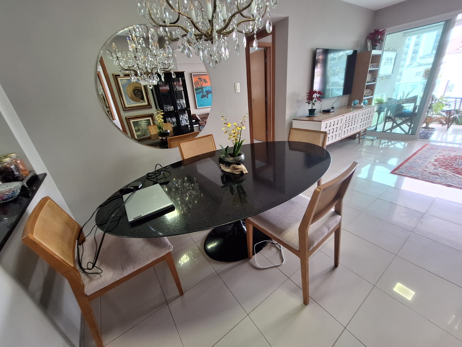 APARTAMENTO 2 SU&Iacute;TES VARANDA LAVABO DEPEND&Ecirc;NCIA PISCINA ACADEMIA ELEVADOR &Agrave; VENDA NA GRA&Ccedil;A Rua Barão de Loreto Salvador - 