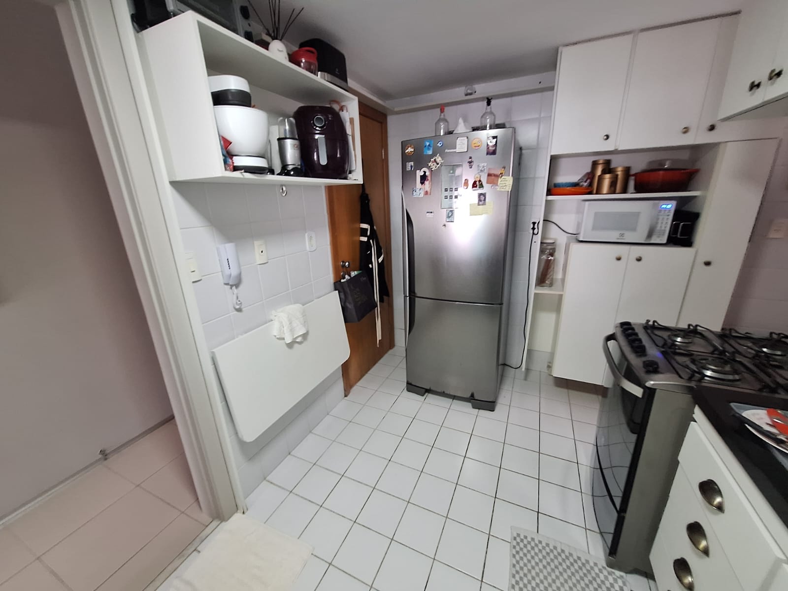 APARTAMENTO 2 SU&Iacute;TES VARANDA LAVABO DEPEND&Ecirc;NCIA PISCINA ACADEMIA ELEVADOR &Agrave; VENDA NA GRA&Ccedil;A Rua Barão de Loreto Salvador - 