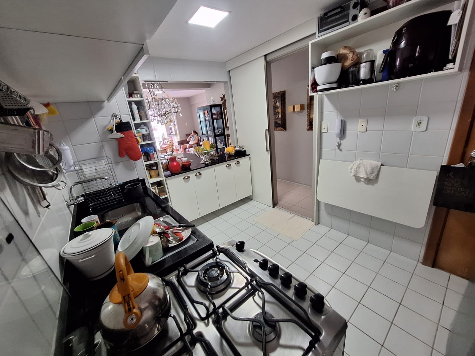 APARTAMENTO 2 SU&Iacute;TES VARANDA LAVABO DEPEND&Ecirc;NCIA PISCINA ACADEMIA ELEVADOR &Agrave; VENDA NA GRA&Ccedil;A Rua Barão de Loreto Salvador - 