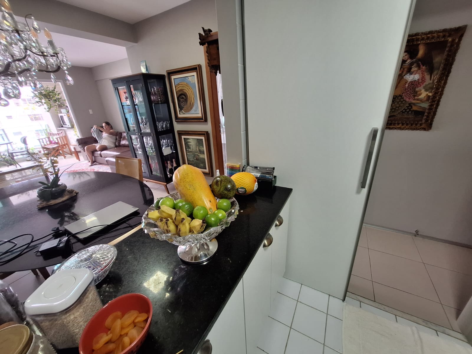 APARTAMENTO 2 SU&Iacute;TES VARANDA LAVABO DEPEND&Ecirc;NCIA PISCINA ACADEMIA ELEVADOR &Agrave; VENDA NA GRA&Ccedil;A Rua Barão de Loreto Salvador - 