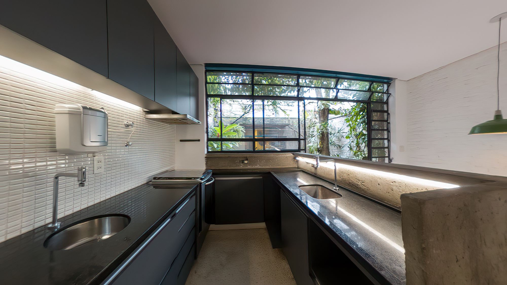 VENDE-SE LINDA CASA RUA SEM SA&Iacute;DA - 110M2 - RUA SEM SA&Iacute;DA!!! Rua Guiné São Paulo - 