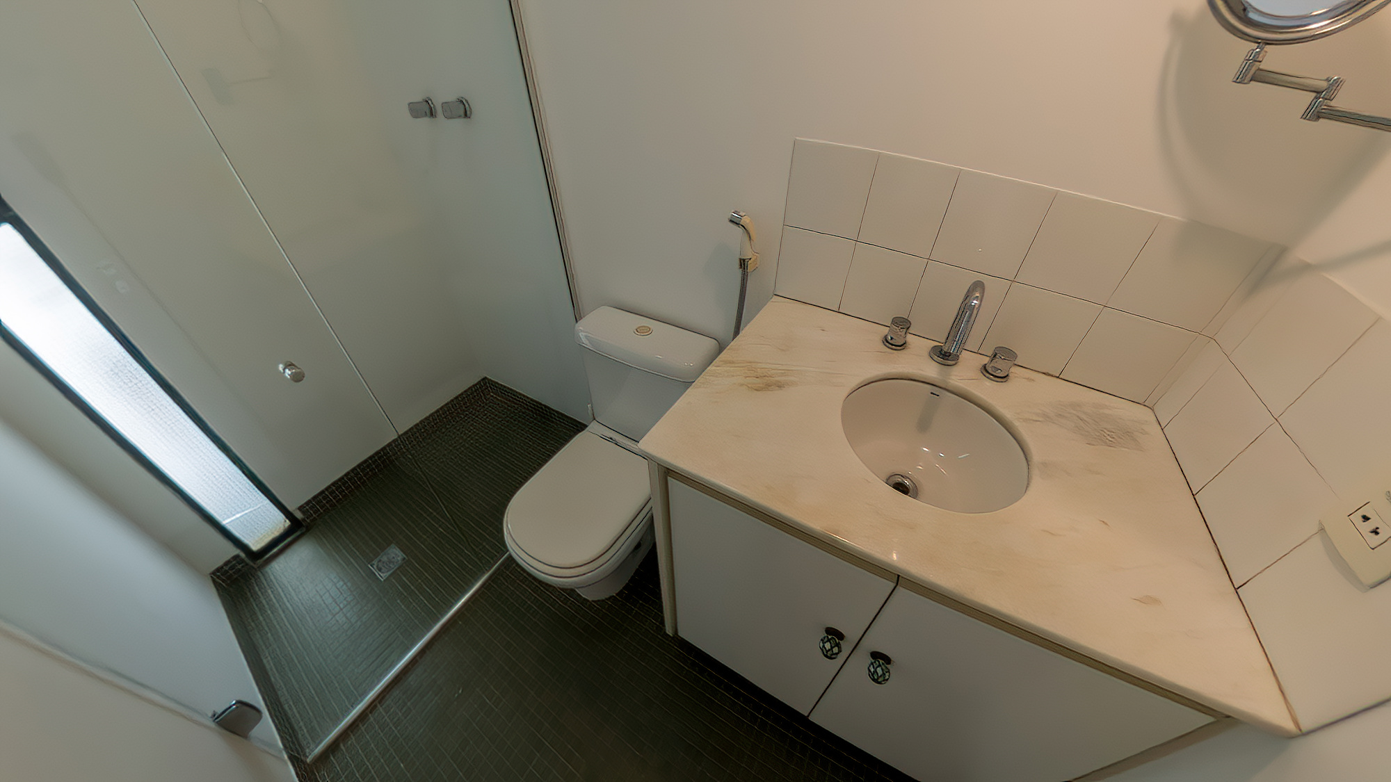 VENDE-SE LINDA CASA RUA SEM SA&Iacute;DA - 110M2 - RUA SEM SA&Iacute;DA!!! Rua Guiné São Paulo - 