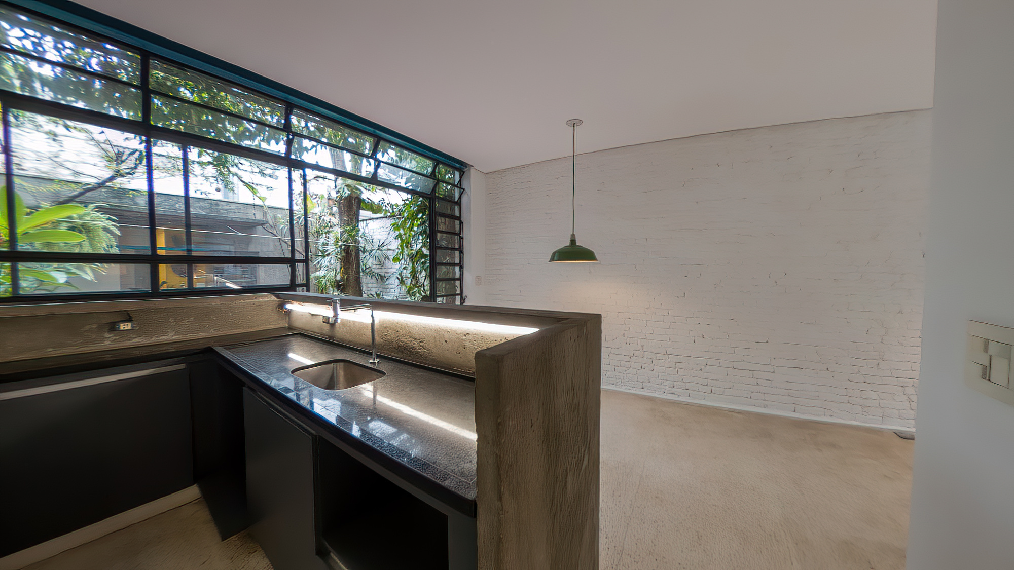 VENDE-SE LINDA CASA RUA SEM SA&Iacute;DA - 110M2 - RUA SEM SA&Iacute;DA!!! Rua Guiné São Paulo - 