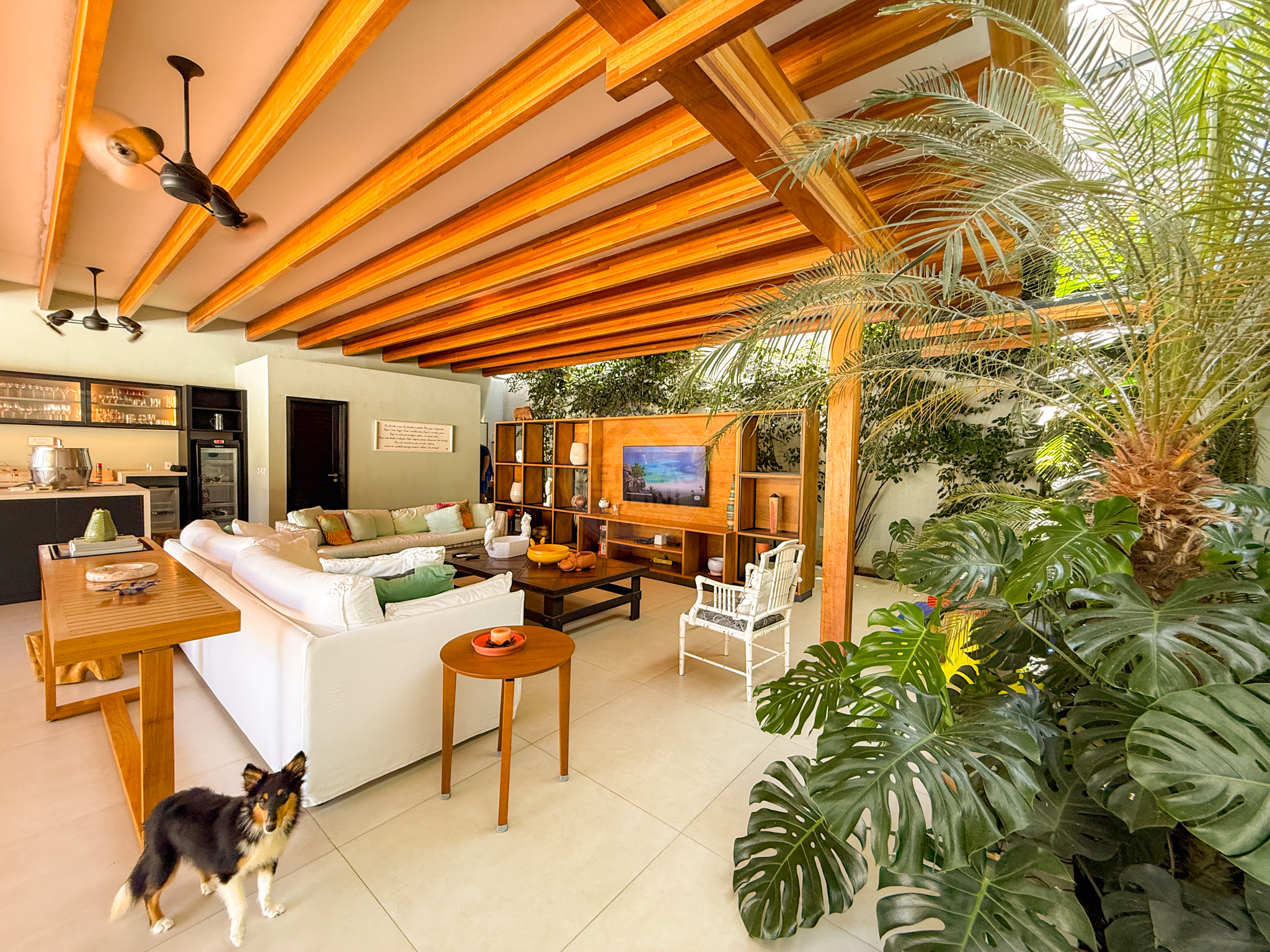 Casa exclusiva em juquehy com 5 su&iacute;tes, &aacute;rea gourmet completa e casa de caseiro - VENDA Rua Argemiro Amâncio dos Santos São Sebastião - 