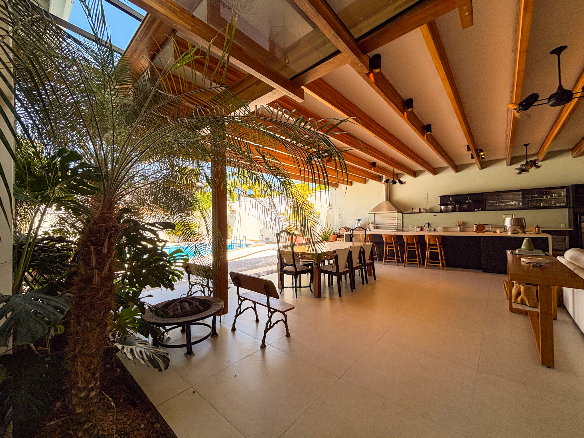 Casa exclusiva em juquehy com 5 su&iacute;tes, &aacute;rea gourmet completa e casa de caseiro - VENDA Rua Argemiro Amâncio dos Santos São Sebastião - 