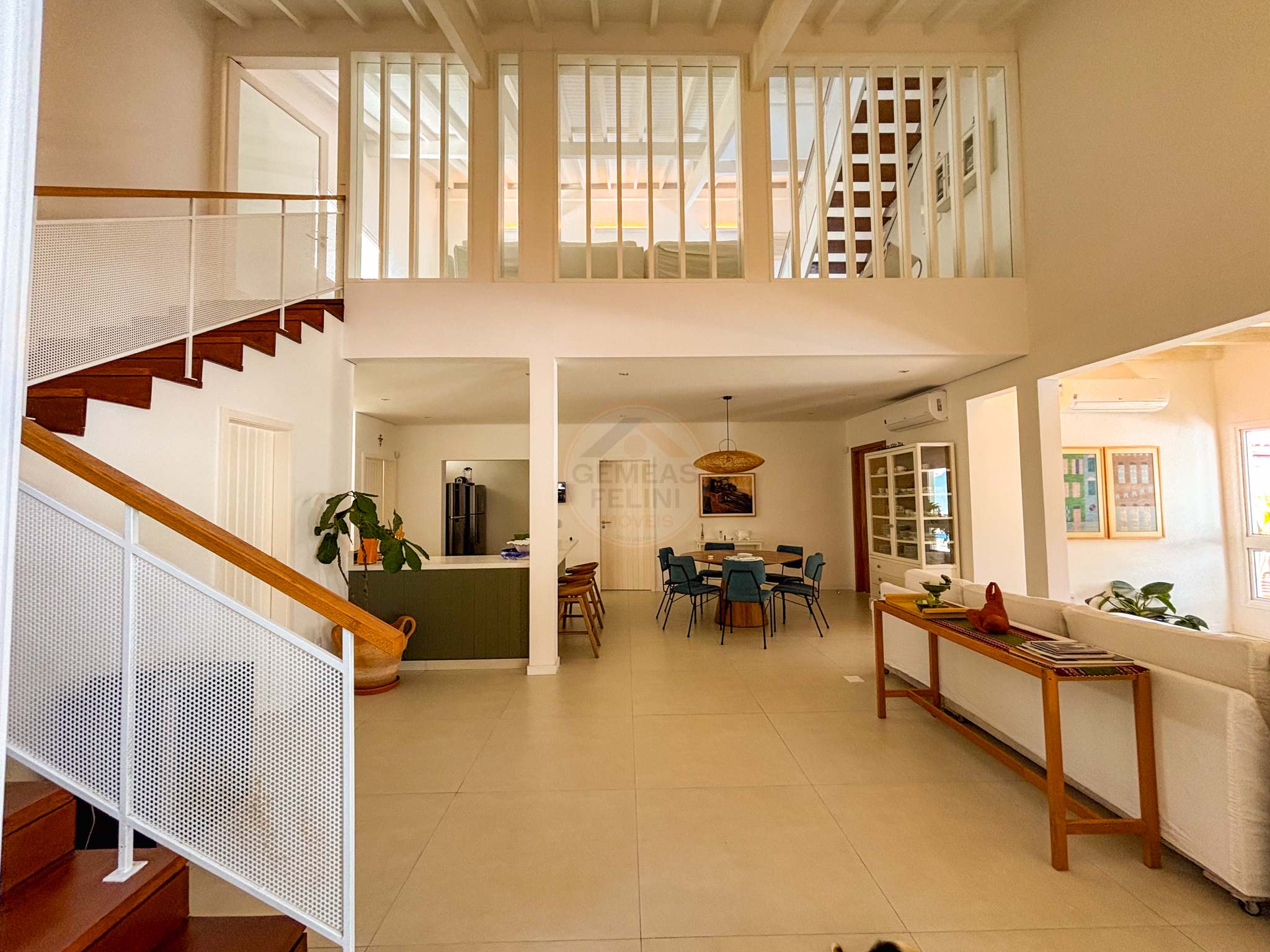 Casa exclusiva em juquehy com 5 su&iacute;tes, &aacute;rea gourmet completa e casa de caseiro - VENDA Rua Argemiro Amâncio dos Santos São Sebastião - 