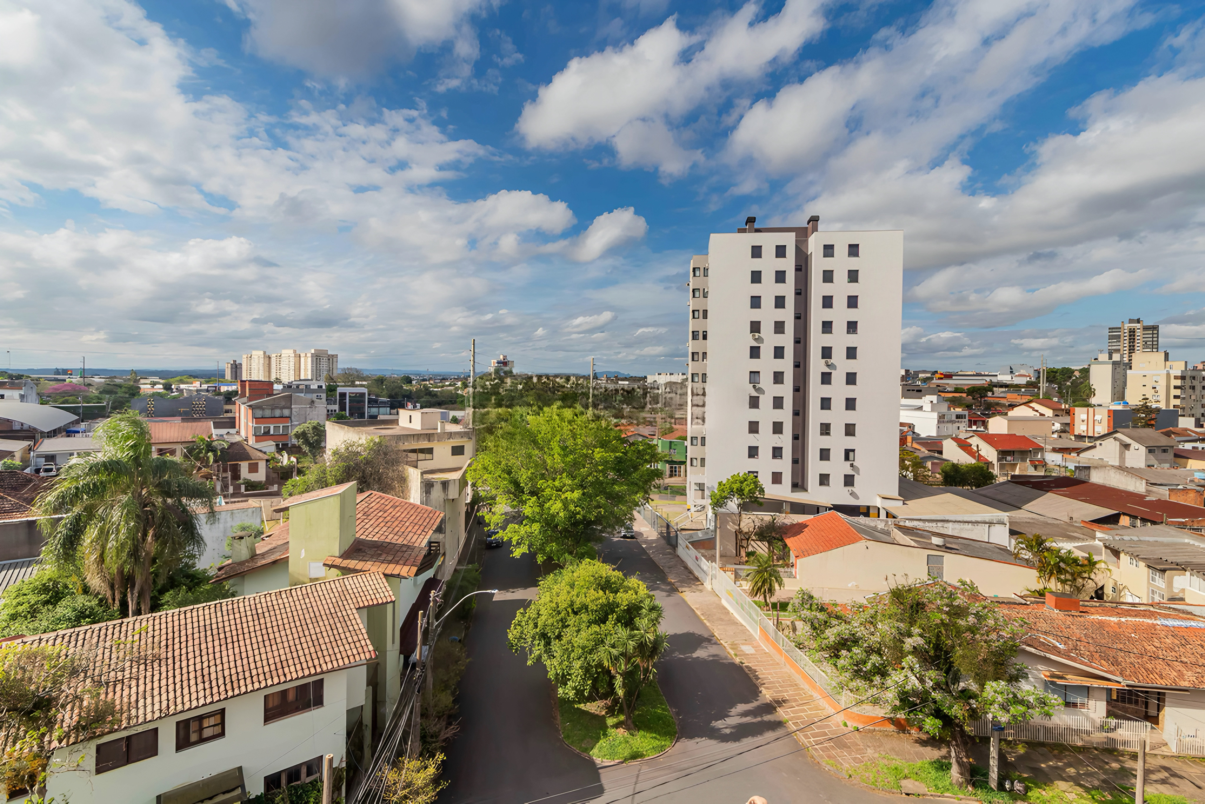 R$ 545.000 - IMPEC&Aacute;VEL APARTAMENTO - FRENTE - 94M2 - 3 DORM - 1 VAGA Rua Conselheiro Brusque Porto Alegre - 