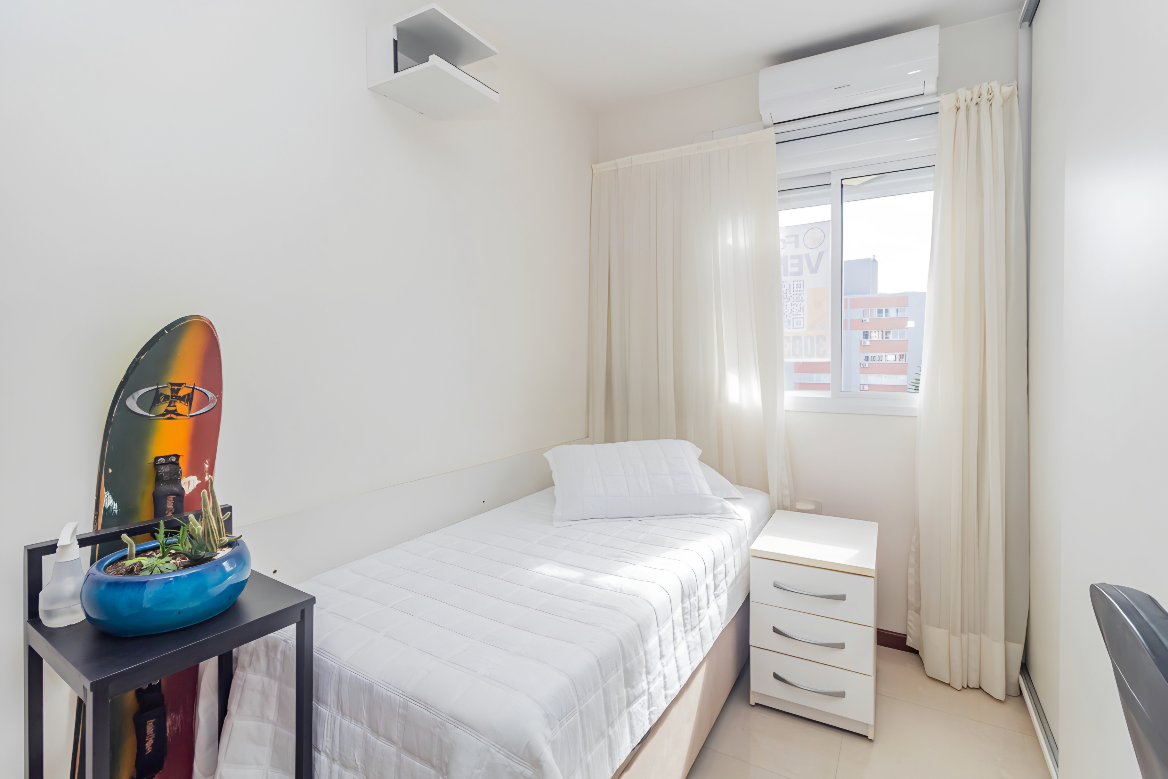R$ 545.000 - IMPEC&Aacute;VEL APARTAMENTO - FRENTE - 94M2 - 3 DORM - 1 VAGA Rua Conselheiro Brusque Porto Alegre - 