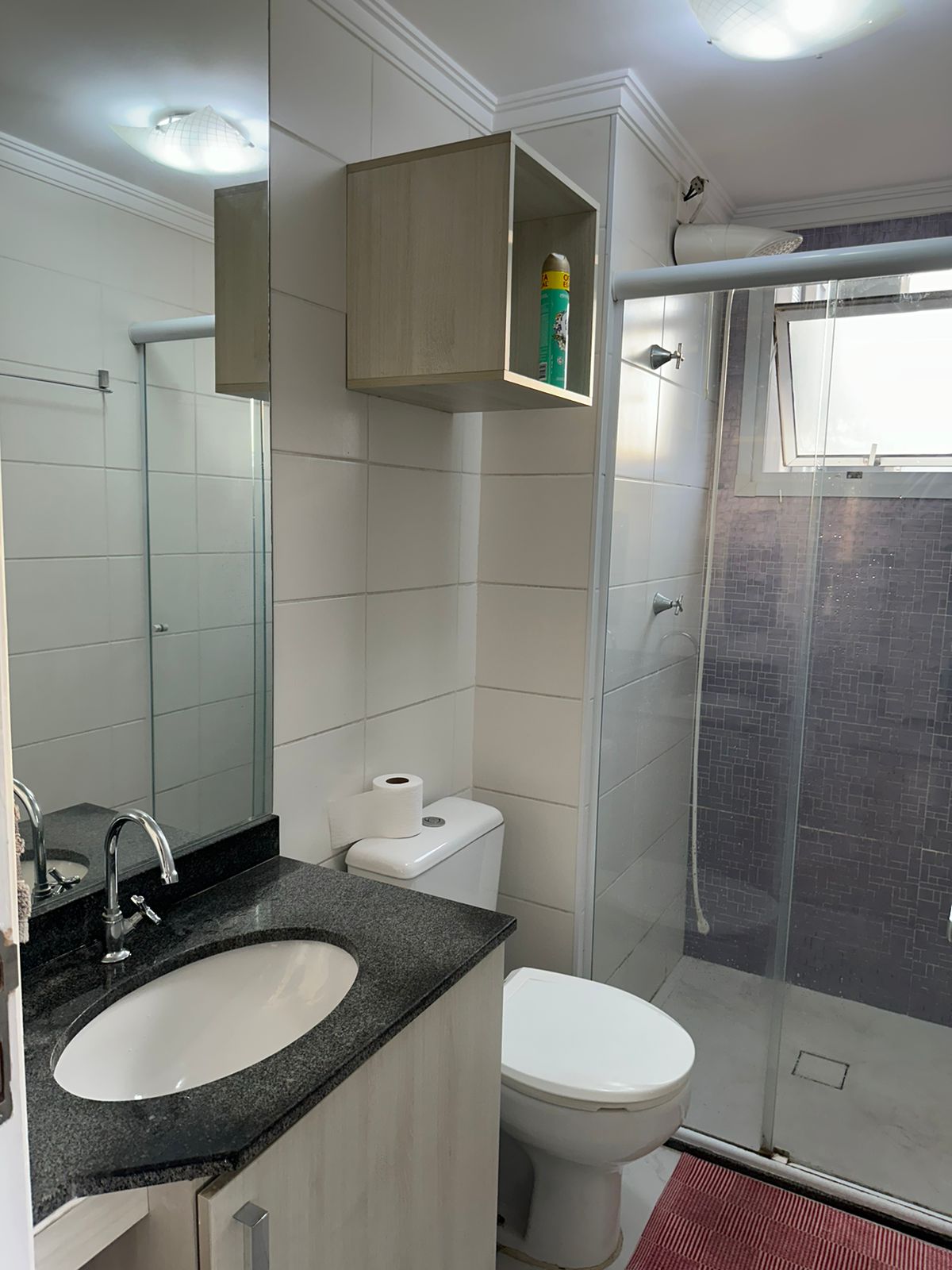 ALUGA-SE APT, 32m&sup2;, MOBILIADO - ANDAR ALTO / PORCELANATO / M&Oacute;VEIS PLANEJADOS / GARAGEM Rua Torres da Barra São Paulo - 