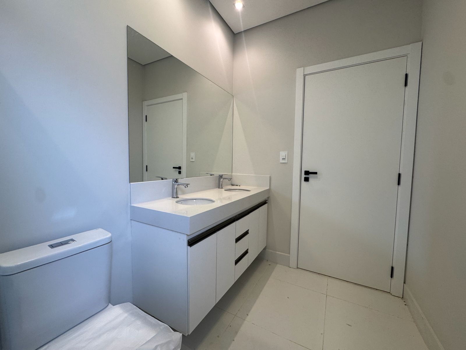 Casa T&eacute;rrea &agrave; Venda em Paul&iacute;nia &ndash; Moderna, Sustent&aacute;vel e Pronta para Morar Venida Luís Greco Paulínia - 