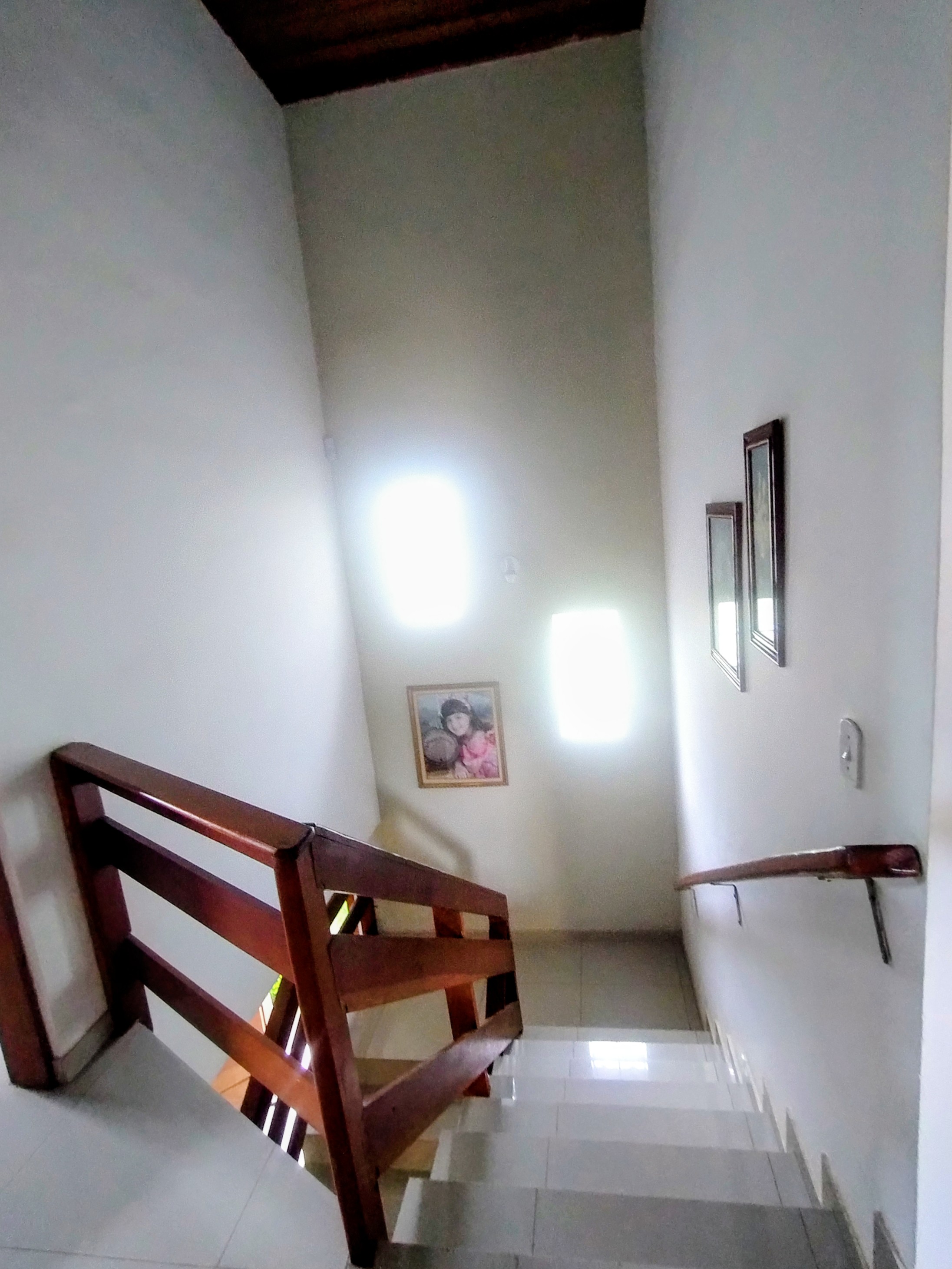 &Oacute;timo sobrado &agrave; venda no Para&iacute;so de Igarat&aacute;  Igaratá - 