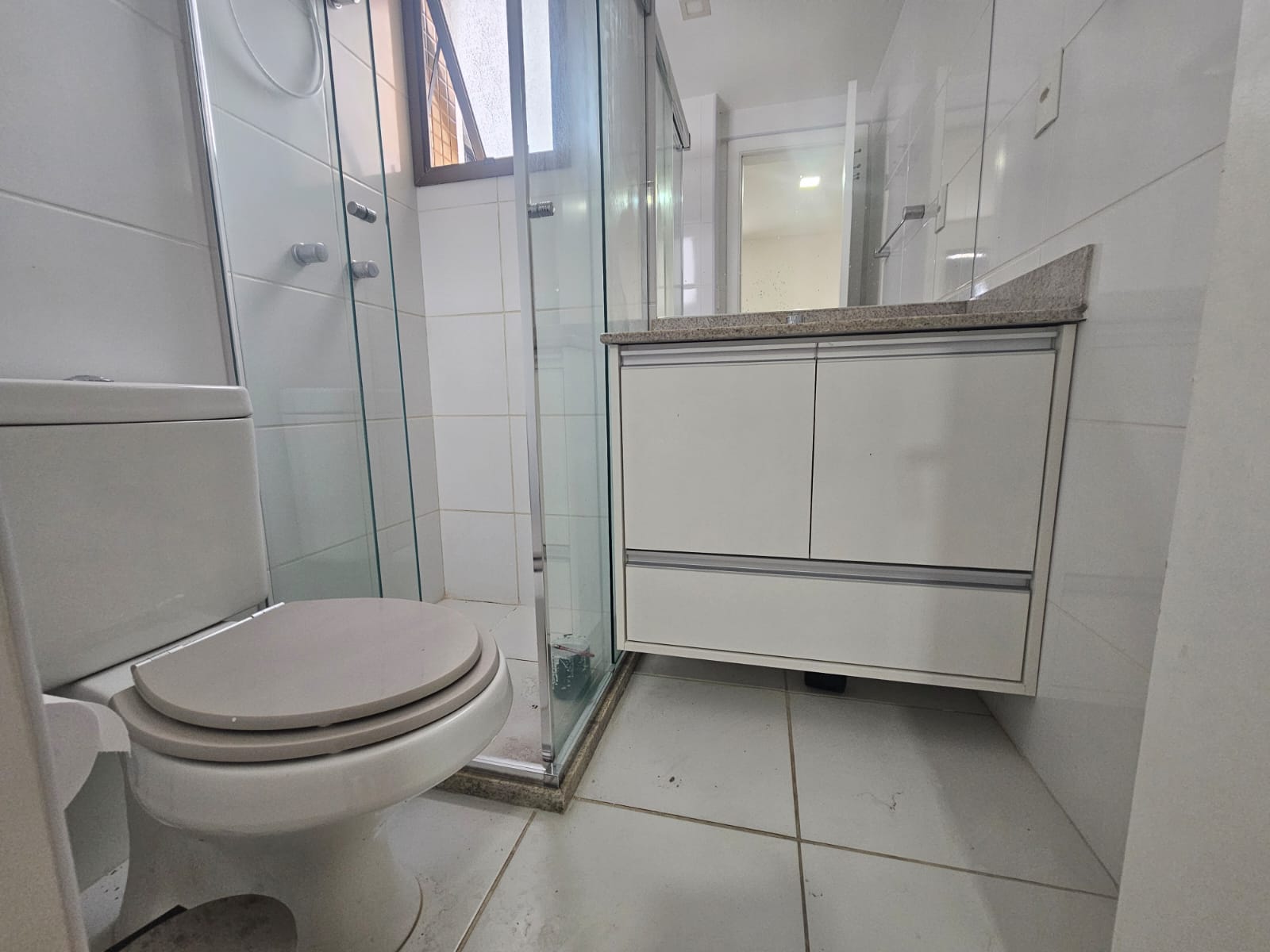 APARTAMENTO 2 SU&Iacute;TES VARANDA PISCINA ACADEMIA CHURRASQUEIRA 2 GARAGENS &Agrave; VENDA NA GRA&Ccedil;A! Rua Oito de Dezembro Salvador - 