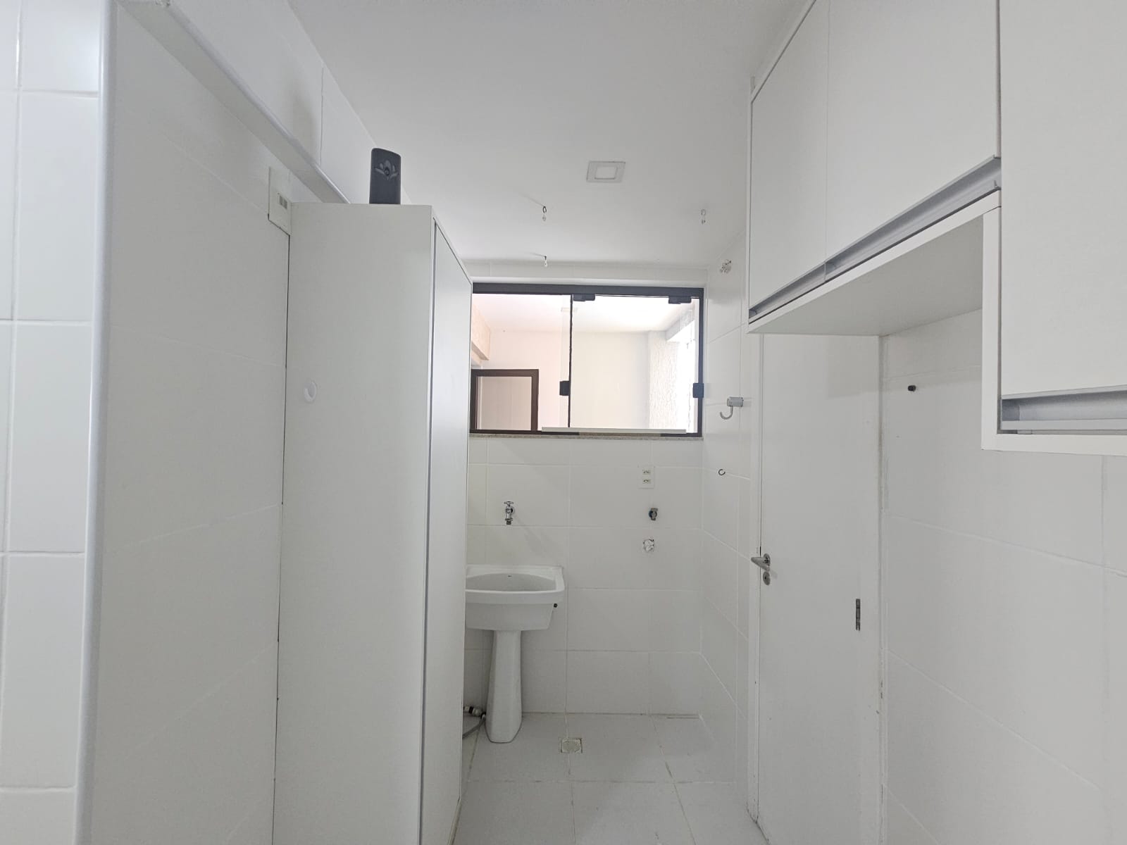 APARTAMENTO 2 SU&Iacute;TES VARANDA PISCINA ACADEMIA CHURRASQUEIRA 2 GARAGENS &Agrave; VENDA NA GRA&Ccedil;A! Rua Oito de Dezembro Salvador - 