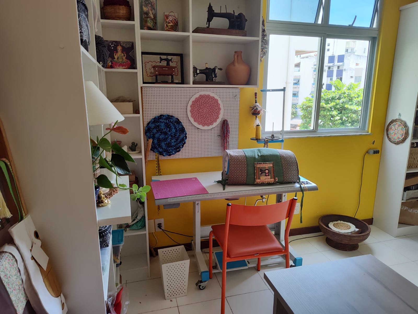 APARTAMENTO 3 QUARTOS 2 SU&Iacute;TES GABINETE GARAGEM T&Eacute;RREO &Agrave; VENDA NO RIO VERMELHO Rua Rodrigo Argollo Salvador - 