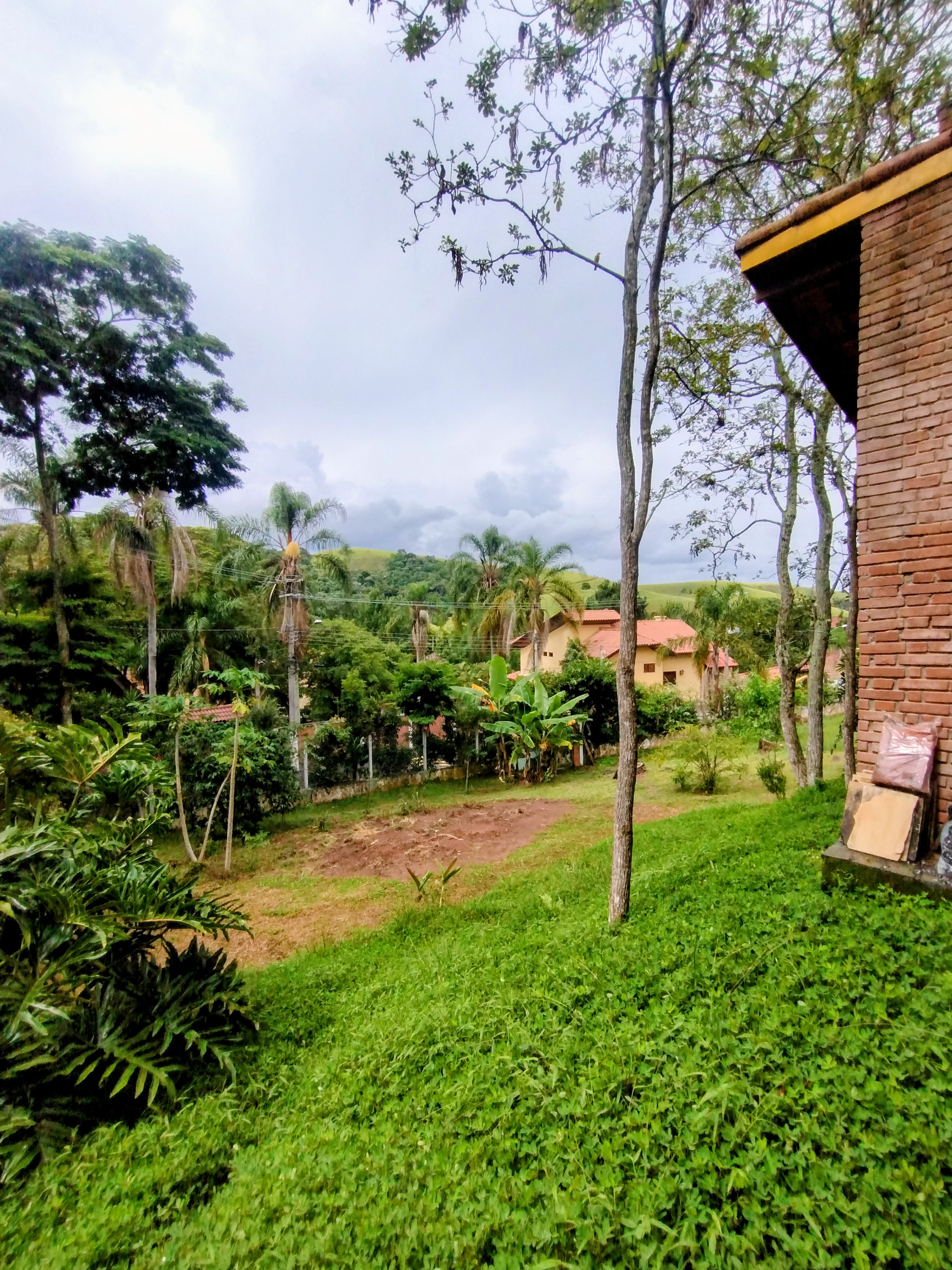 Ch&aacute;cara com dois terrenos &agrave; venda em condom&iacute;nio  Igaratá - 