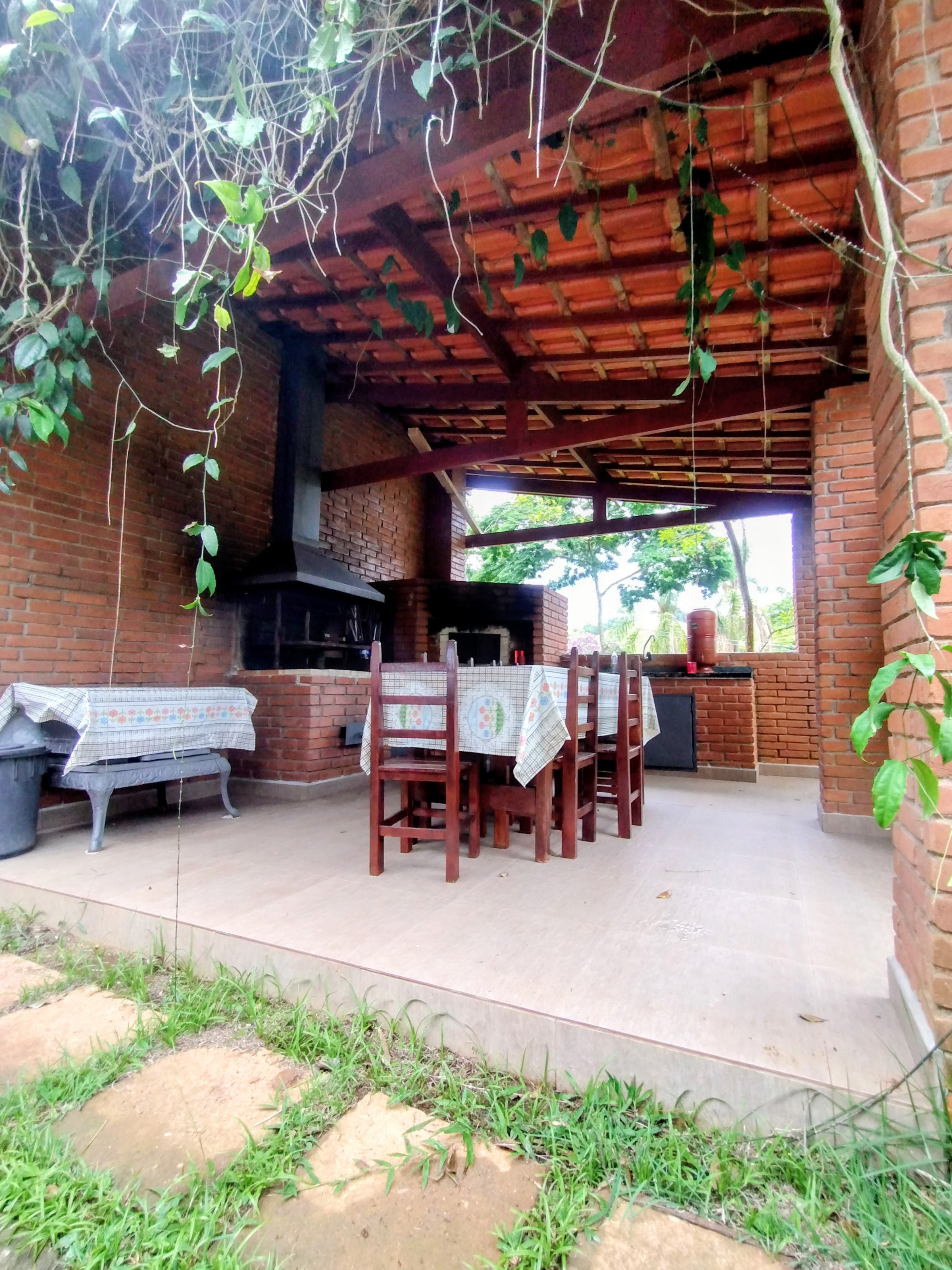 Ch&aacute;cara com dois terrenos &agrave; venda em condom&iacute;nio  Igaratá - 