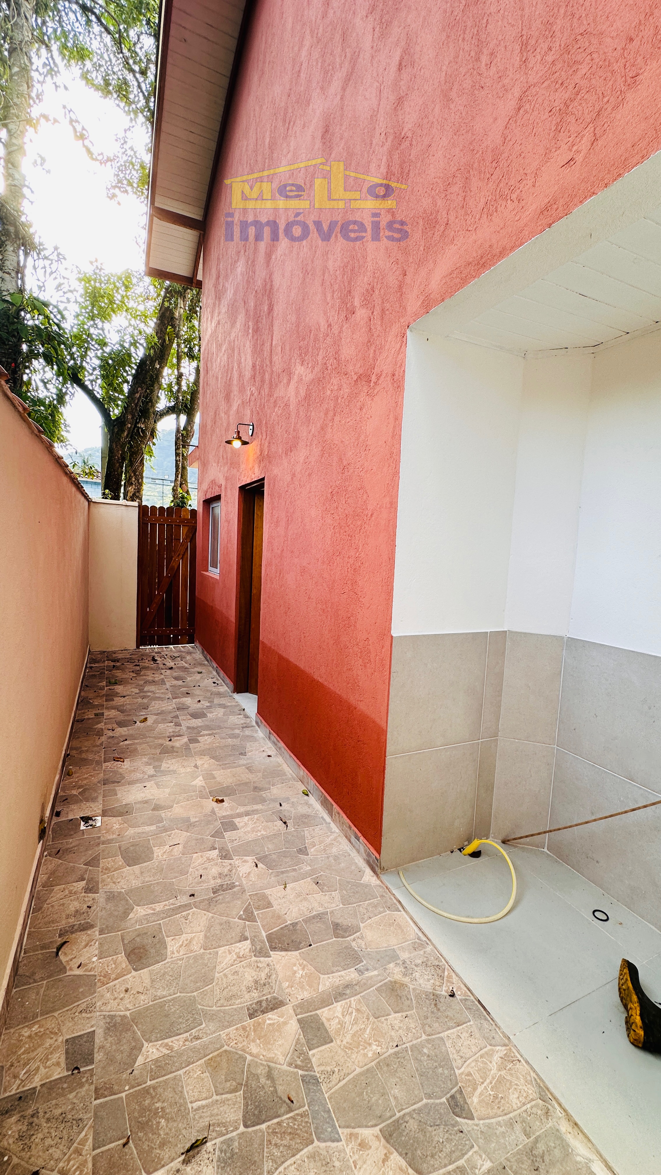 Casa dentro de Residencial em Boicucanga, rec&eacute;m constru&iacute;da Rua Hemitério Vicente São Sebastião - 