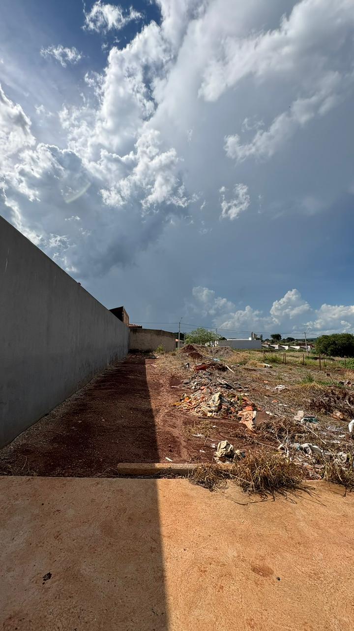 Terreno no Residencial Atlanta Rua Alberto Darroz SANTA CRUZ DO RIO PARDO - 