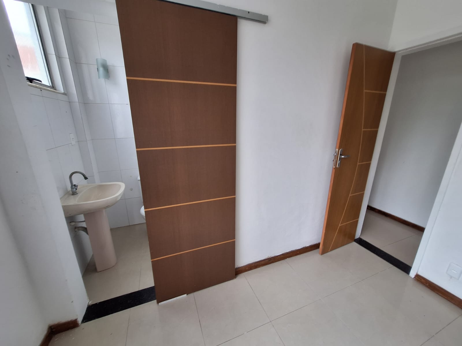 APARTAMENTO 2 QUARTOS 2 SU&Iacute;TES NASCENTE SALA COZINHA ELEVADORES &Agrave; VENDA NA GRA&Ccedil;A! Rua Teixeira Leal Salvador - 