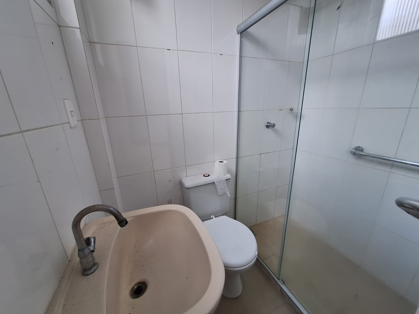 APARTAMENTO 2 QUARTOS 2 SU&Iacute;TES NASCENTE SALA COZINHA ELEVADORES &Agrave; VENDA NA GRA&Ccedil;A! Rua Teixeira Leal Salvador - 