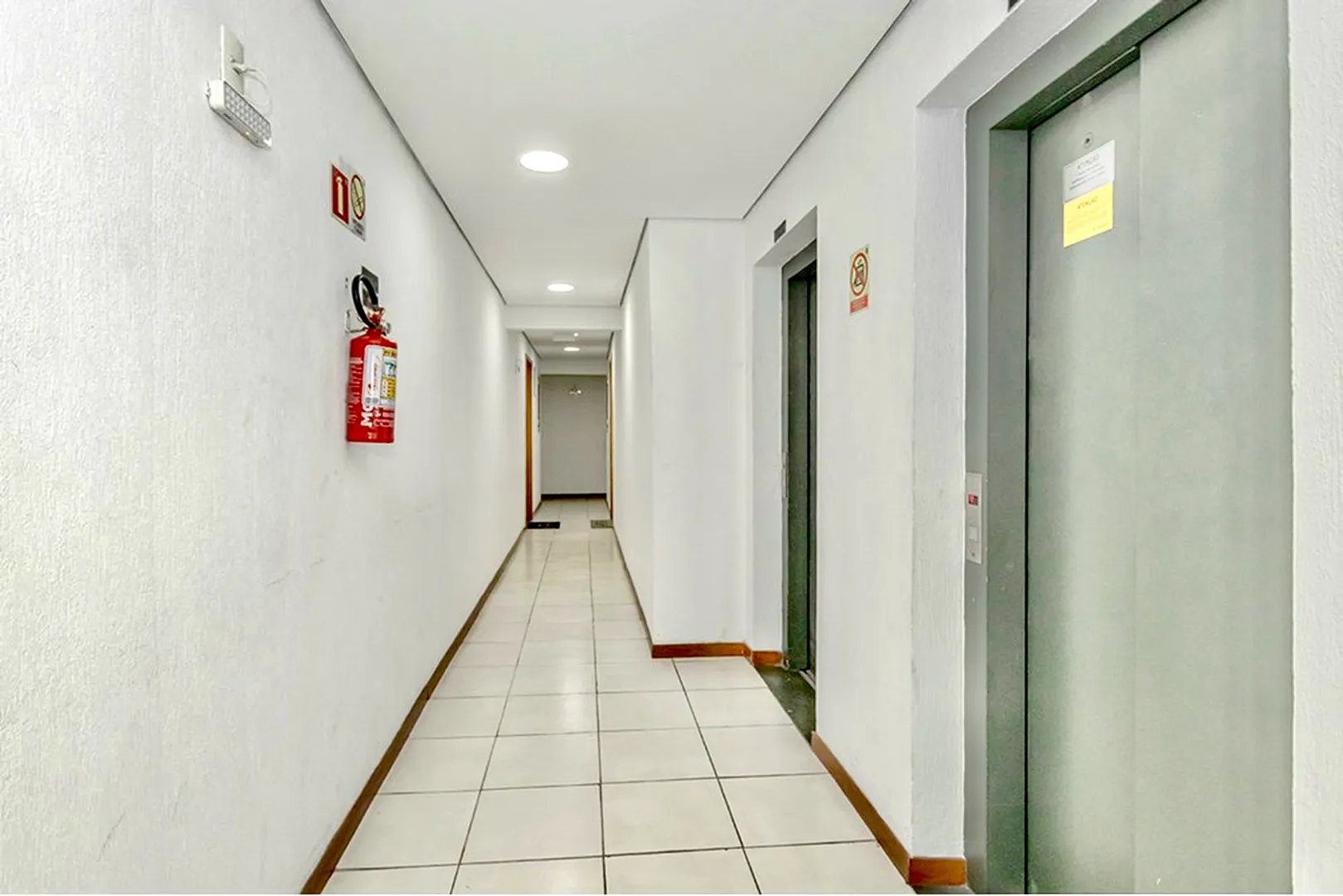 R$ 460.000 - LINDO APARTAMENTO - 54M2 - 2 DORM - SU&Iacute;TE - VISTA - 1 VAGA - INFRA Rua General Rondon Porto Alegre - 