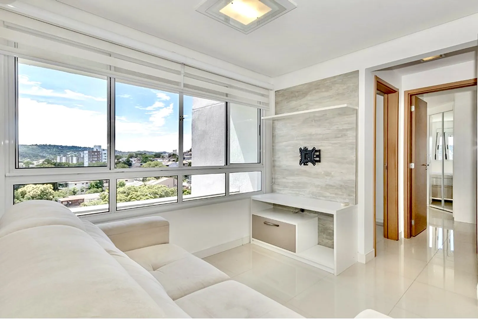 R$ 460.000 - LINDO APARTAMENTO - 54M2 - 2 DORM - SU&Iacute;TE - VISTA - 1 VAGA - INFRA Rua General Rondon Porto Alegre - 