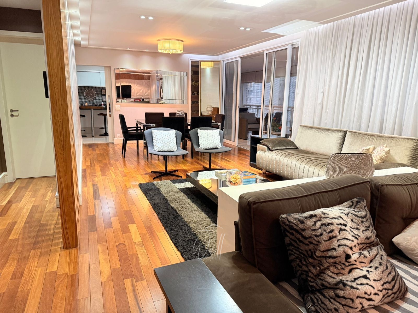 Apartamento no Cond. Pateo Catalunya em SCS 186m2 - 03 su&iacute;tes - 03 vagas  São Caetano do Sul - 