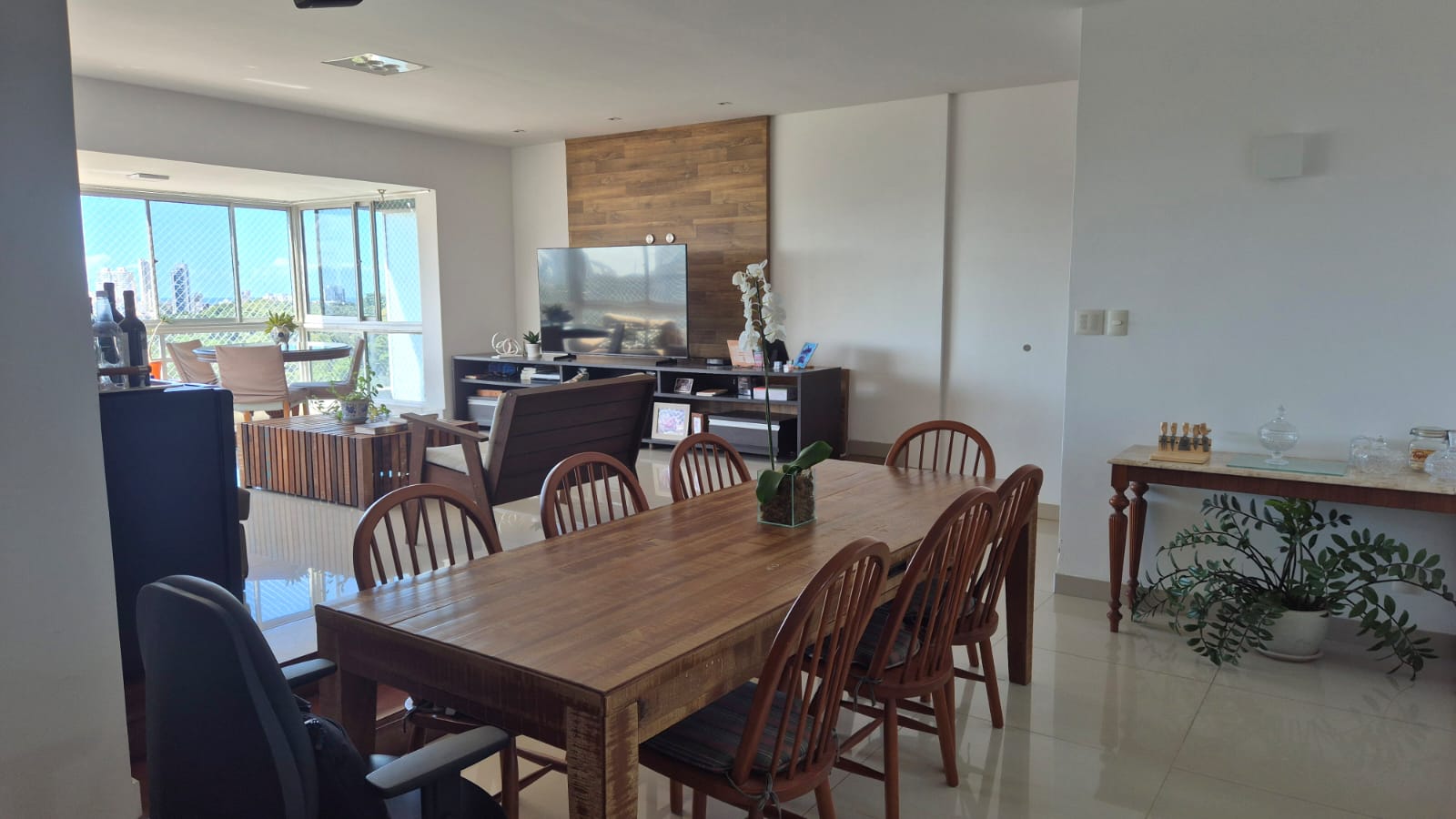 APARTAMENTO 3 QUARTOS 2 SU&Iacute;TES VARANDA NASCENTE ELEVADOR PORTARIA &Agrave; VENDA NA FEDERA&Ccedil;&Atilde;O! Rua Professor Aristides Novis Salvador - 