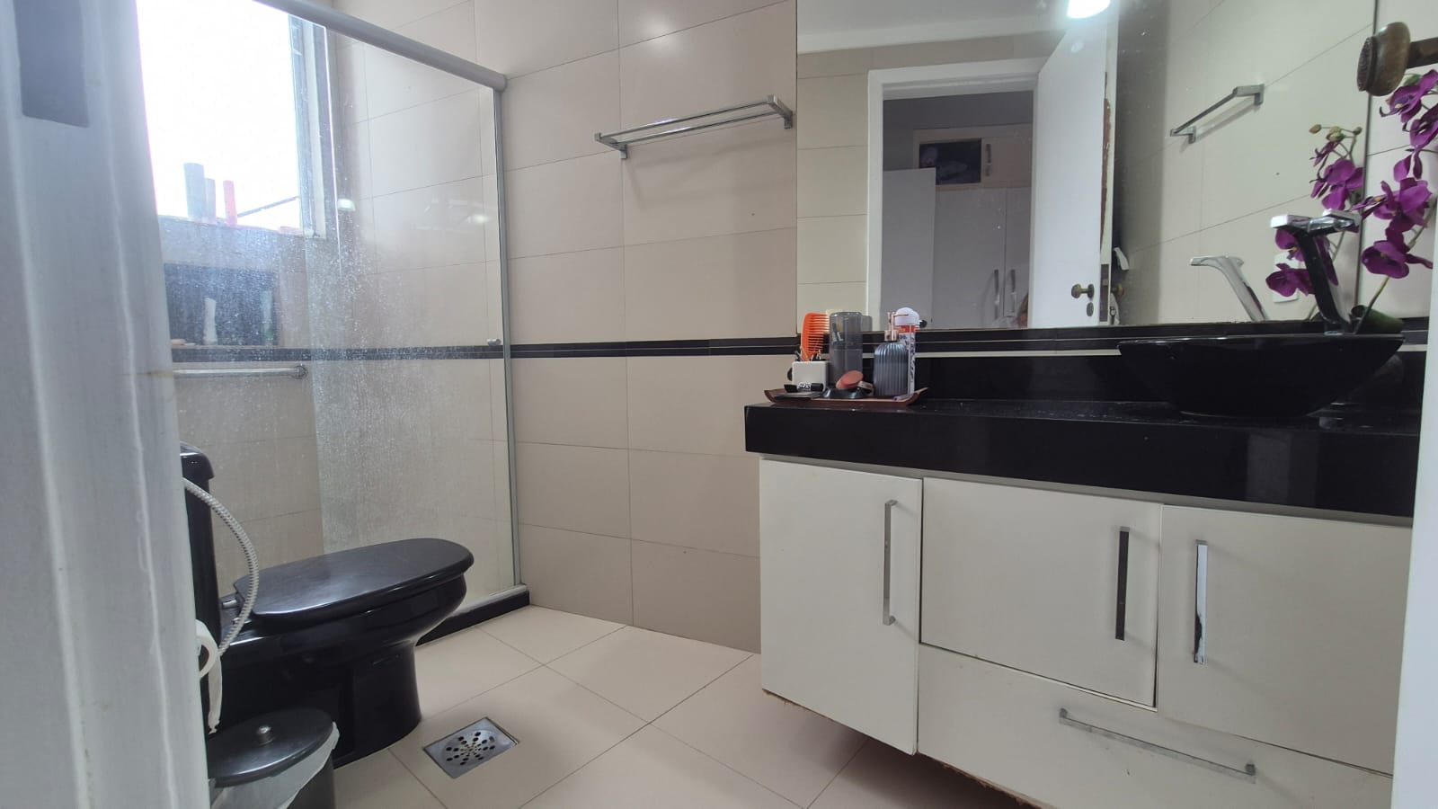 APARTAMENTO 3 QUARTOS SU&Iacute;TE VARANDA DEPEND&Ecirc;NCIA ELEVADOR  &Agrave; VENDA S&Atilde;O L&Aacute;ZARO FEDERA&Ccedil;&Atilde;O! Rua Professor Aristides Novis Salvador - 