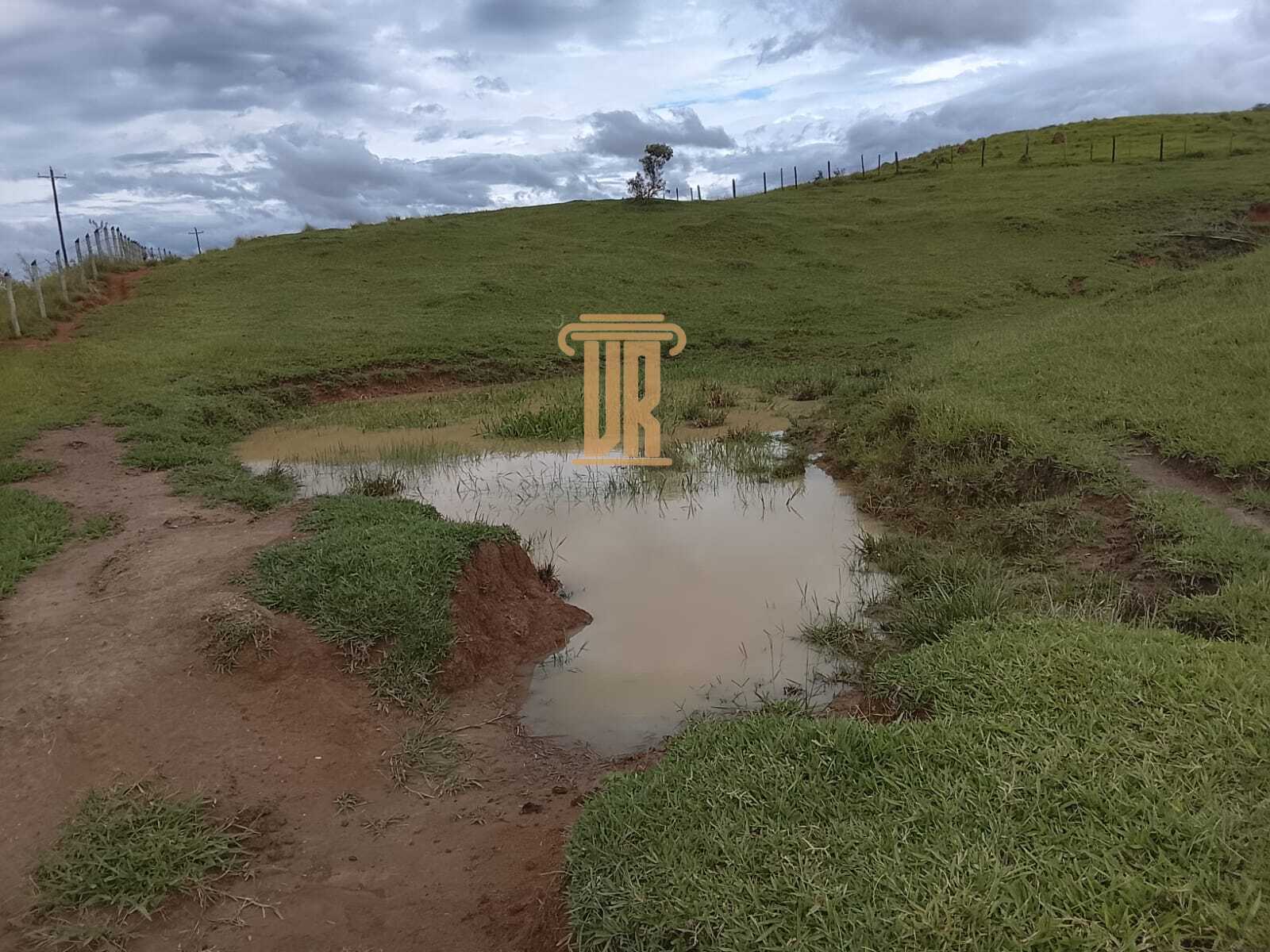 Sitio de 9.43 alqueires em Ca&ccedil;apava - SP  Caçapava - 