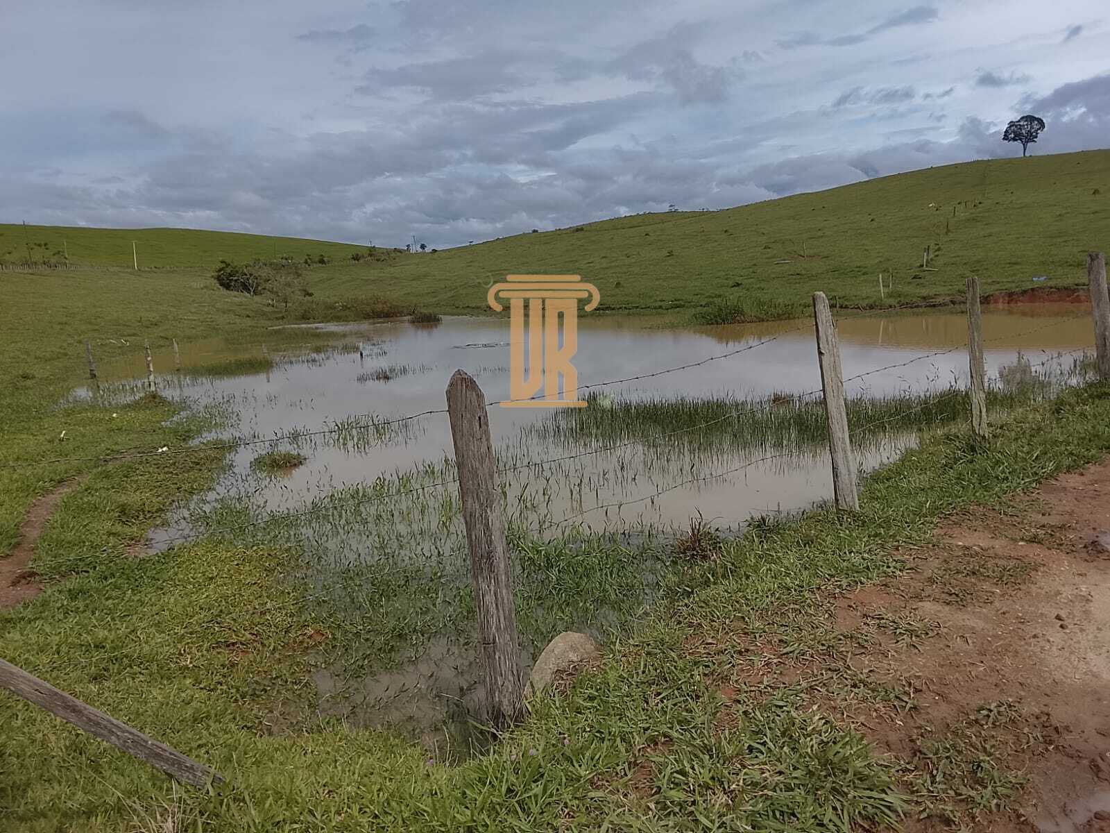 Sitio de 9.43 alqueires em Ca&ccedil;apava - SP  Caçapava - 