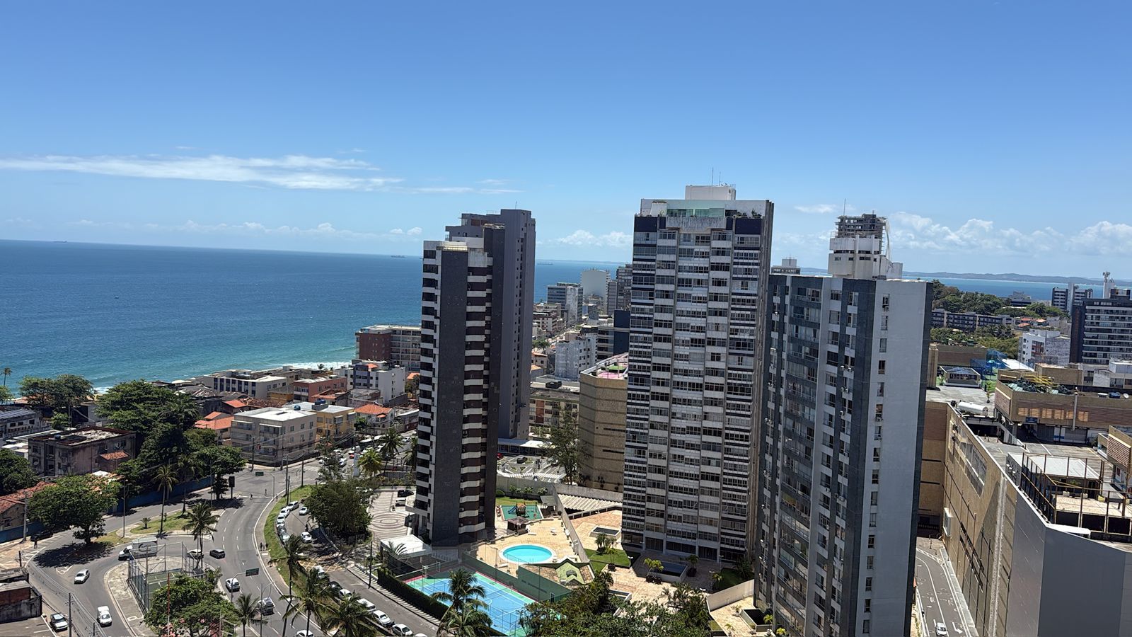 APARTAMENTO SEMI NOVO 3 SU&Iacute;TES LAVABO PISCINA VISTA MAR &Agrave; VENDA NO MORRO IPIRANGA BARRA! Rua Silvino Marques Salvador - 