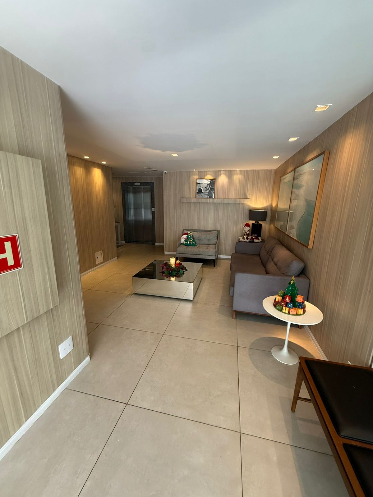 APARTAMENTO SEMI NOVO 3 SU&Iacute;TES LAVABO PISCINA VISTA MAR &Agrave; VENDA NO MORRO IPIRANGA BARRA! Rua Silvino Marques Salvador - 